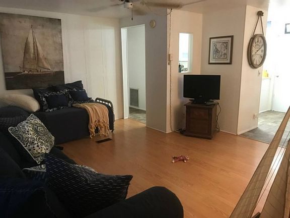 3rd image of 2318 NW 47th Cir