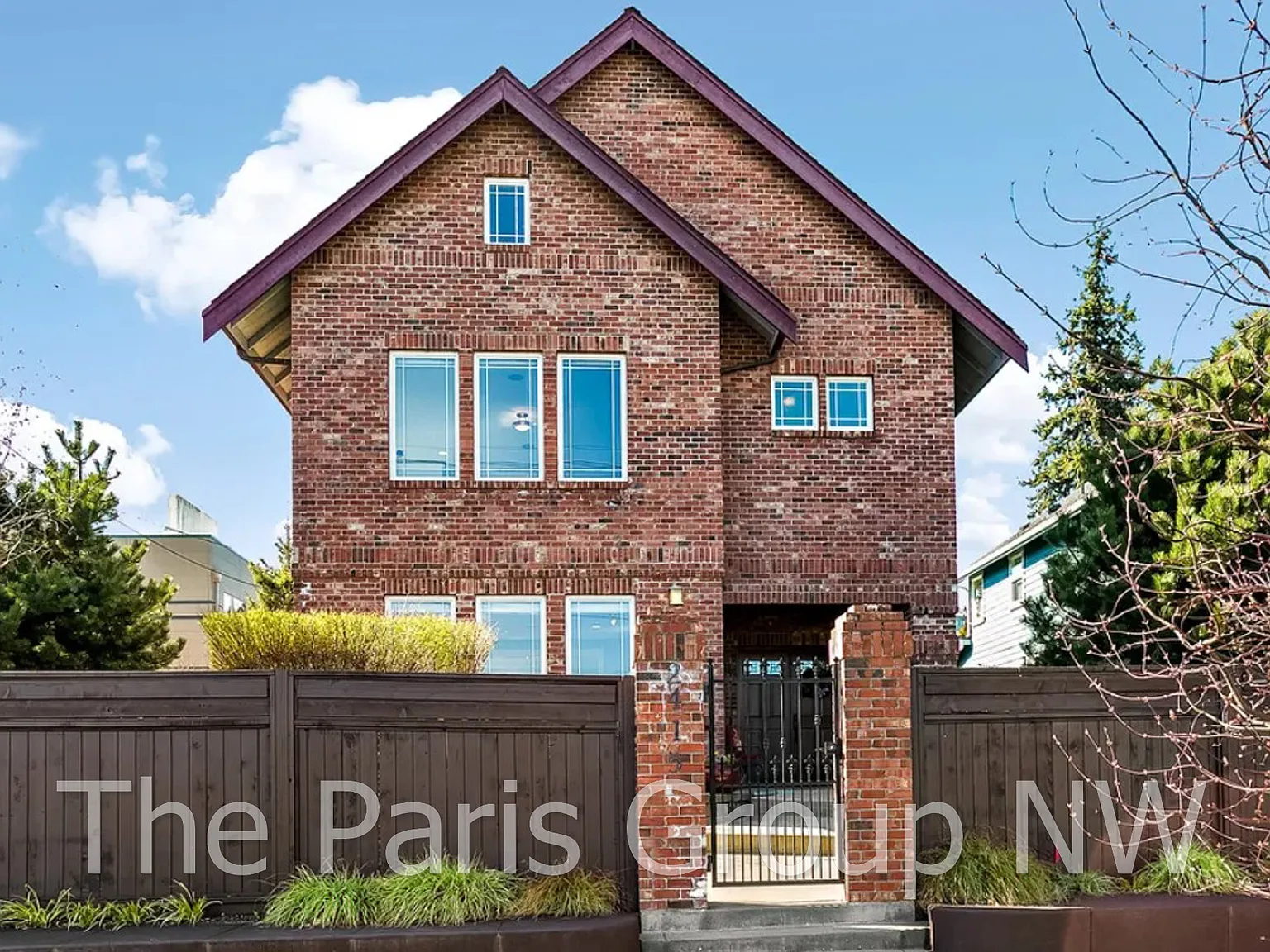 5 bed, 3940 sqft, $8,300 — Photo 1