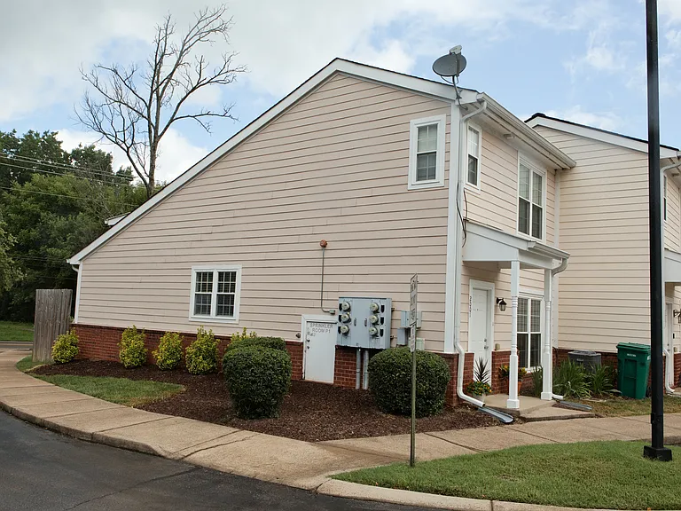 2001 Birch Ln — Photo 23