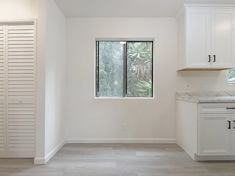 4357 Illinois St — Photo 5