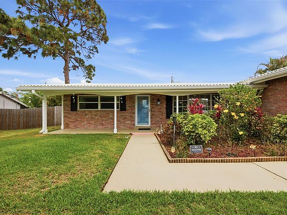 5th image of 2036 W Ridge Dr