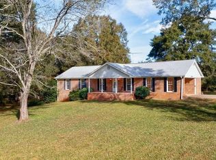 1181 Garrett Rd, Statham, GA 30666