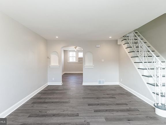 3rd image of 4524 Vista St