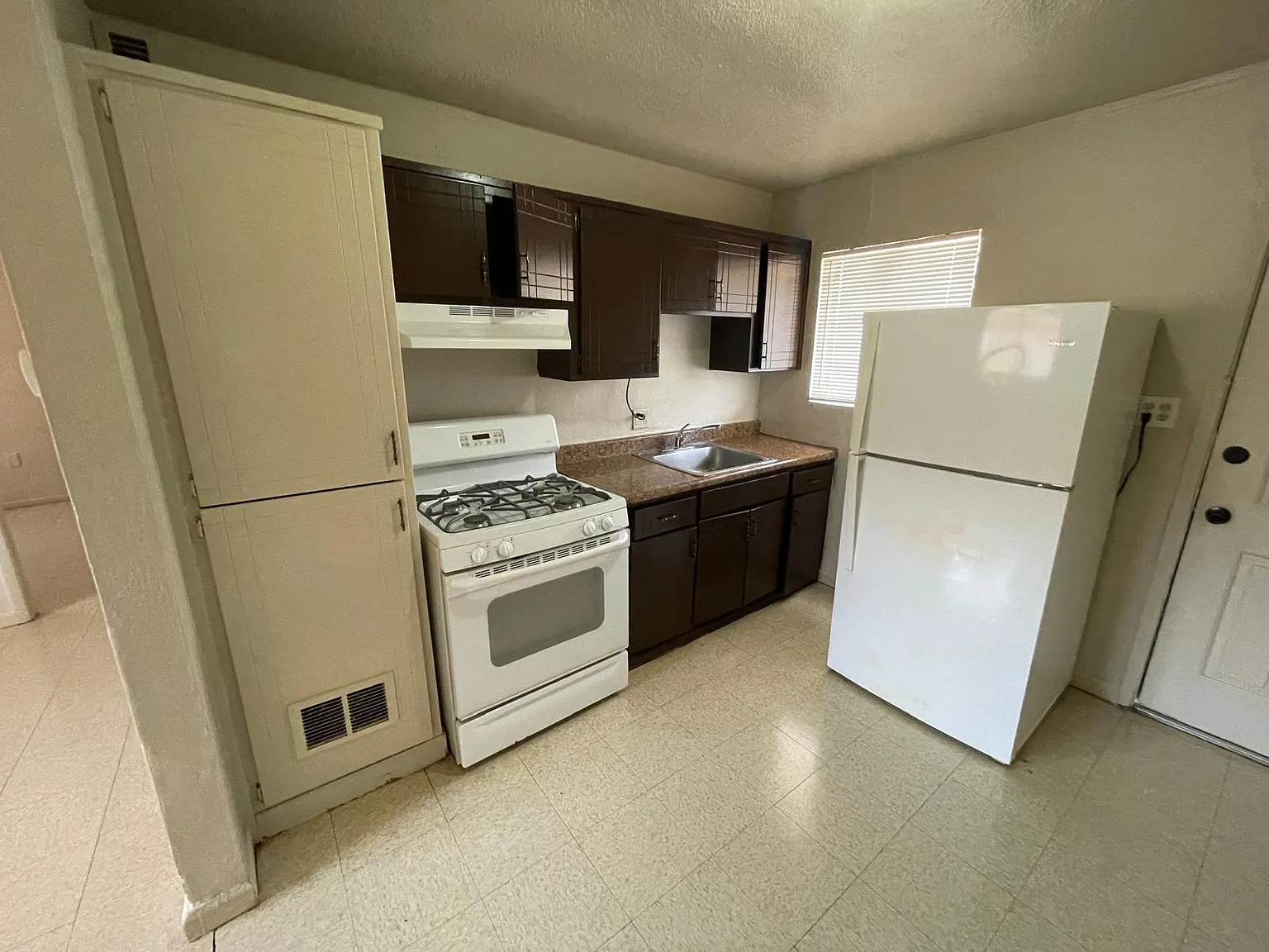 1 bed, 600 sqft, $650 — Photo 4