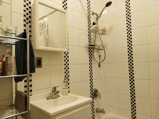 Rented by Fiddler Realty | media 26