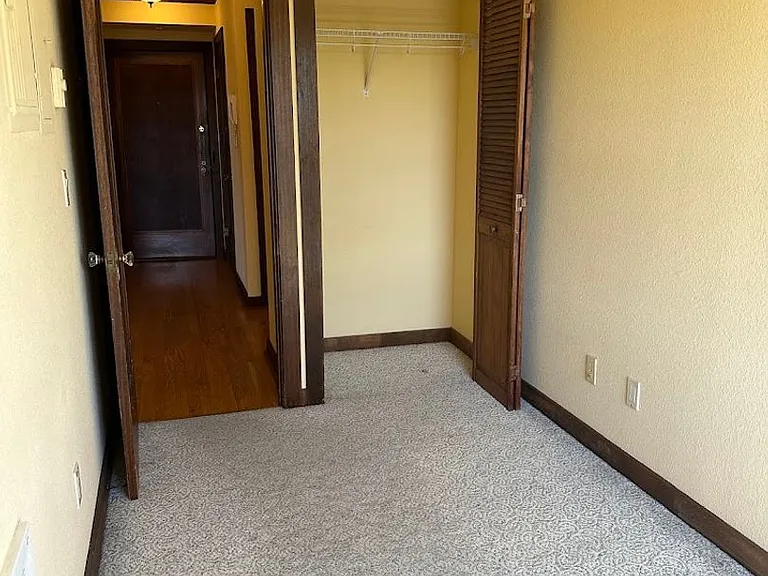 16 Valley St — Photo 33