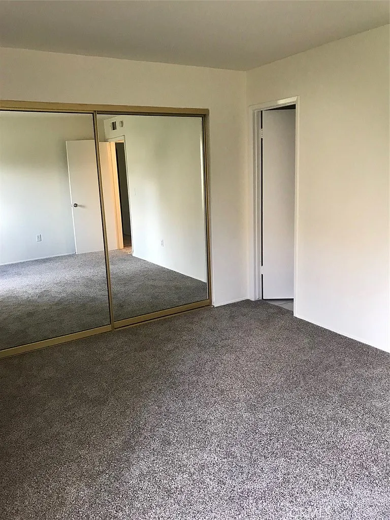2 bed, 944 sqft, $2,795 — Photo 3