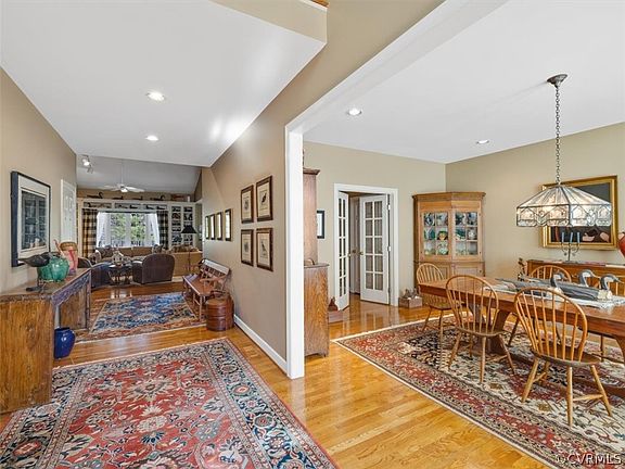 5th image of 12004 Club Commons Dr