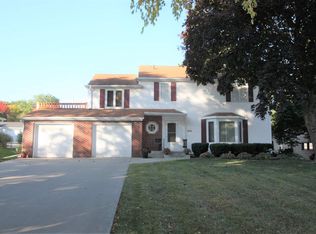 200 Windsor Dr, Waterloo, IA 50701