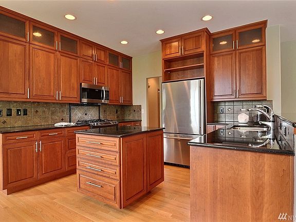 Beautifully remodeled Kitchen.