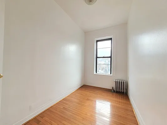 Rented by Brick&Mortar | media 12