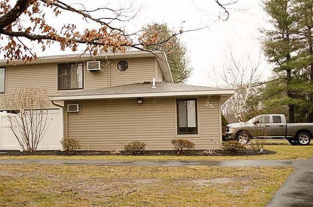 1st image of 25 Donna Lynn Dr