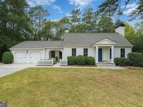 2nd image of 4220 Exeter Close NW