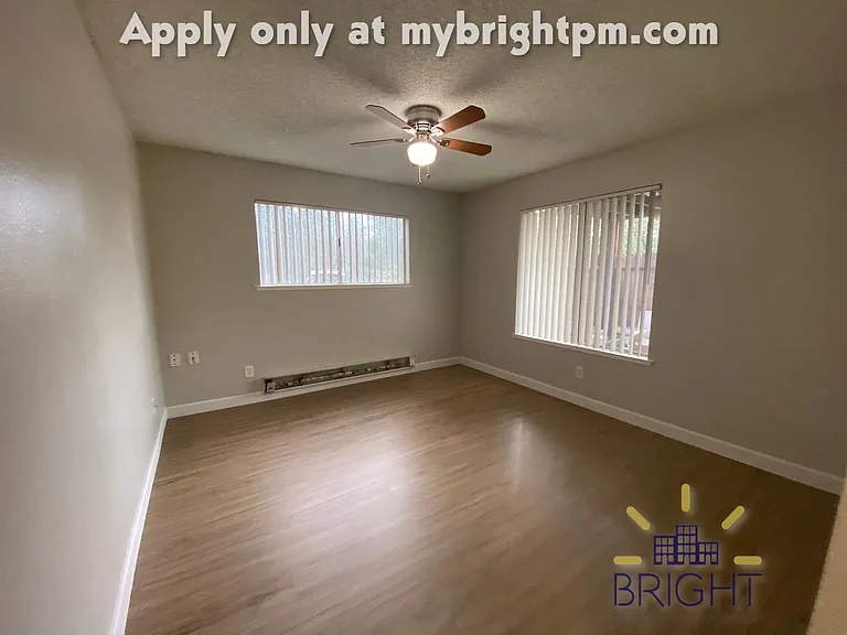 880 Conrad Ct — Photo 7