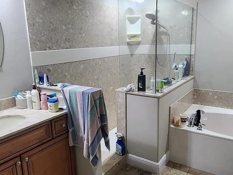 1247 Donegal Dr — Photo 14