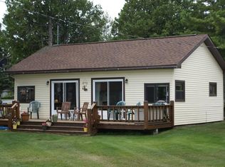 148 N Huron St, De Tour Village, MI 49725