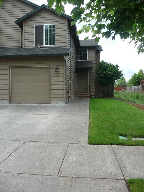 1st image of 6618 SE Ariel St