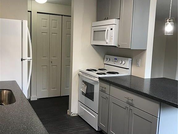 3rd image of 335 W Main St APT 12