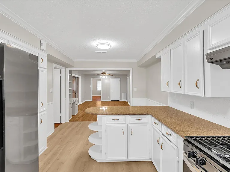 3519 Westridge St — Photo 9
