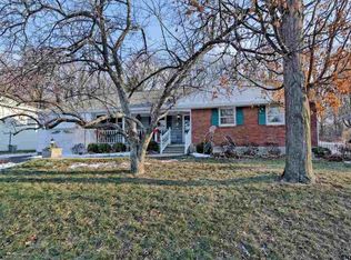 12 Ethel Dr, Loudonville, NY 12211