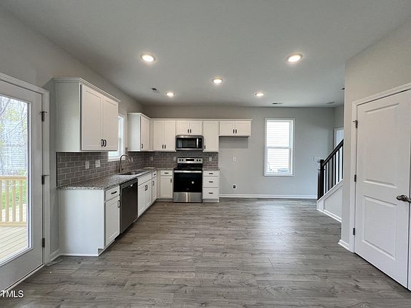 4th image of 505 Sturgeon St