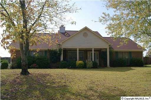 2nd image of 106 Boysenberry Ln
