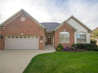 1999 Wynstone Cir NE, North Canton, OH 44720