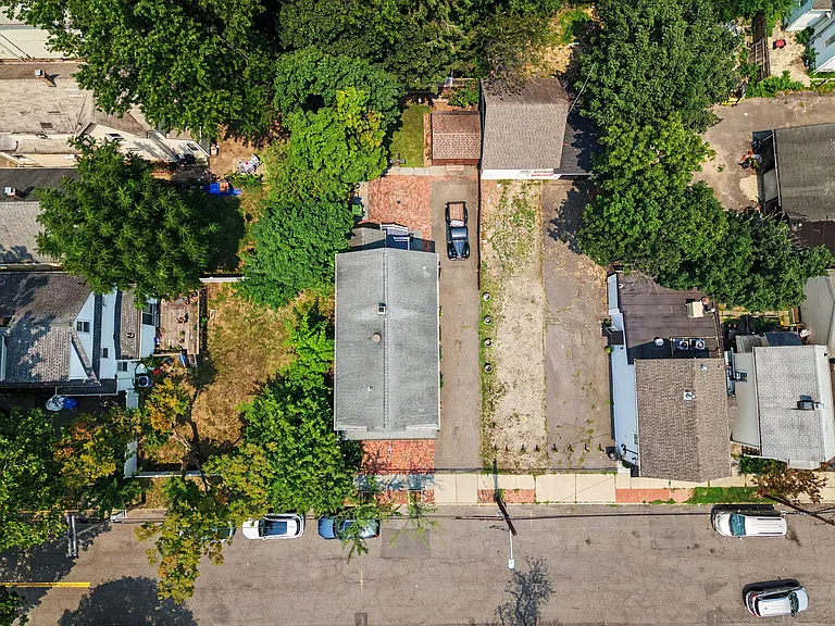 15 Chestnut St — Photo 30