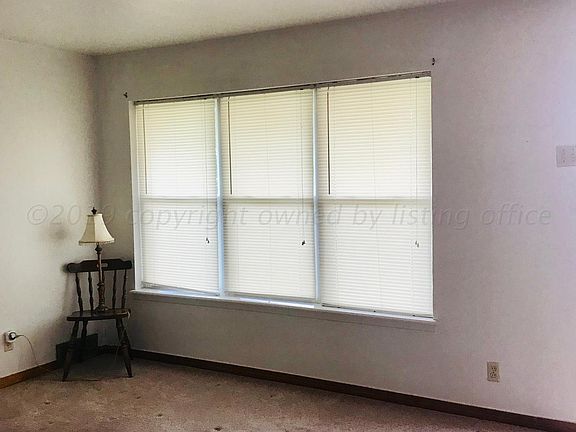 4th image of 712 Sloan St