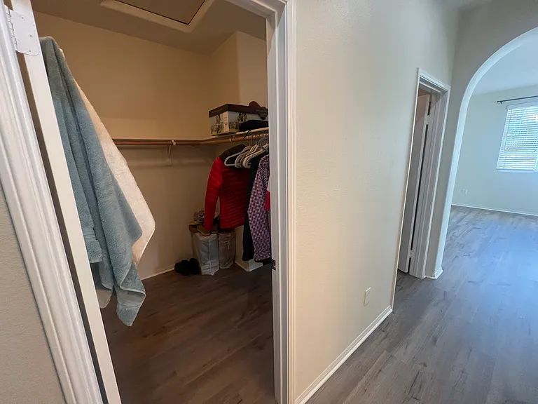 27922 Crescent Ct — Photo 23