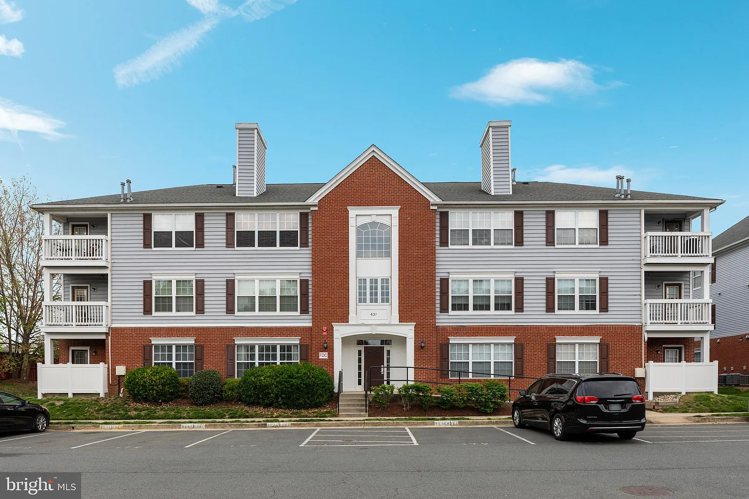 631 Constellation Sq SE Unit A photo 1