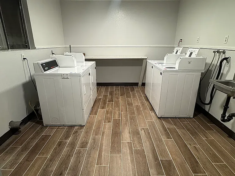 Park ridge apartments — Photo 12