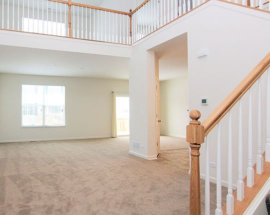 5th image of 9868 Cummings St