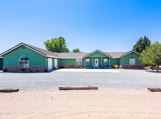 17 Grand View Ln, Wellington, NV 89444