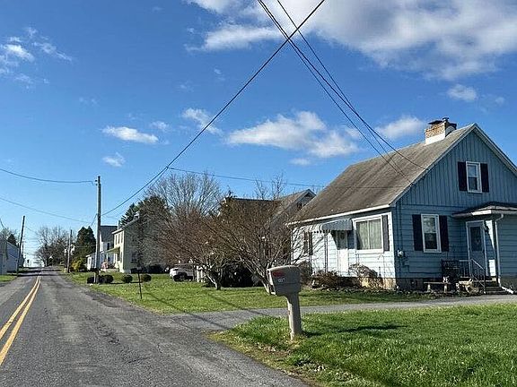 2nd image of 1223 Clearfield Rd