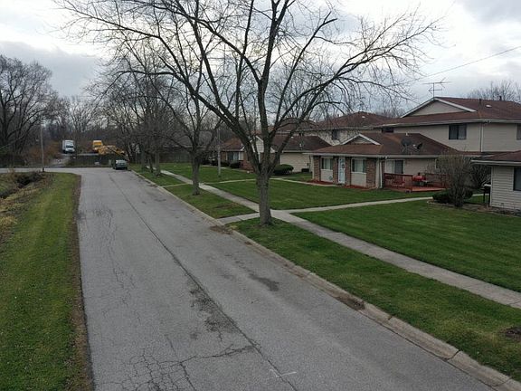 2nd image of 7015 Fillmore Dr