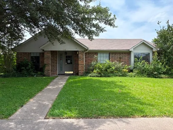 110 E Schreiber St, Garland, TX 75040