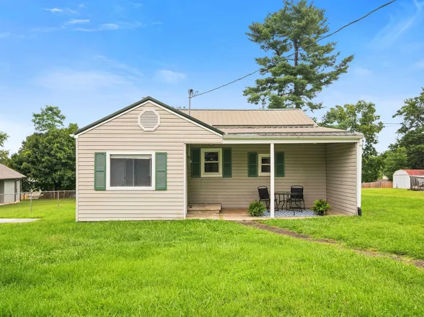 813 13th St, Radford, VA 24141