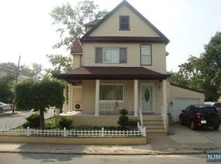 27 Pickens St, Little Ferry, NJ 07643