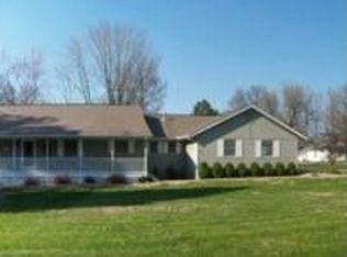 1801 W Monroe St, Herrin, IL 62948