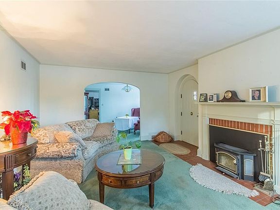 4th image of 8726 Hammond Dr