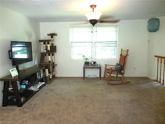 5th image of 1059 Kevin Dr