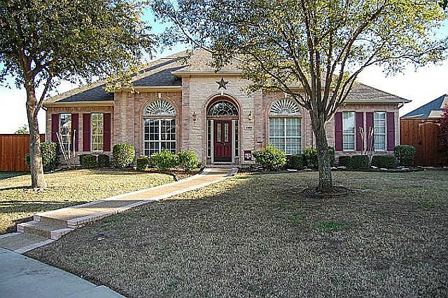 1st image of 2908 Moody Dr
