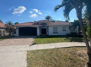 15804 SW 99th Ter, Miami, FL 33196