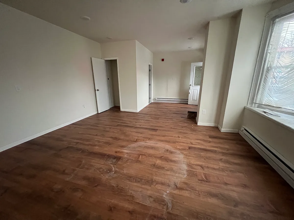 Building Photo - 5400 N 5th St #2