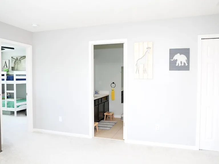 454 Howland Dr — Photo 20