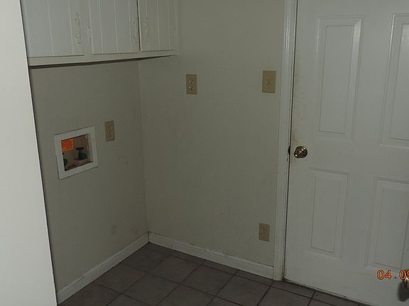 4th image of 5590 S Burlington Dr