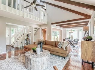 8820 Hirning Rd, Lenexa, KS 66220