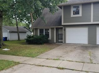 3705 Overland Dr, Lawrence, KS 66049
