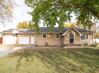 1108 Roosevelt Ave, Norfolk, NE 68701